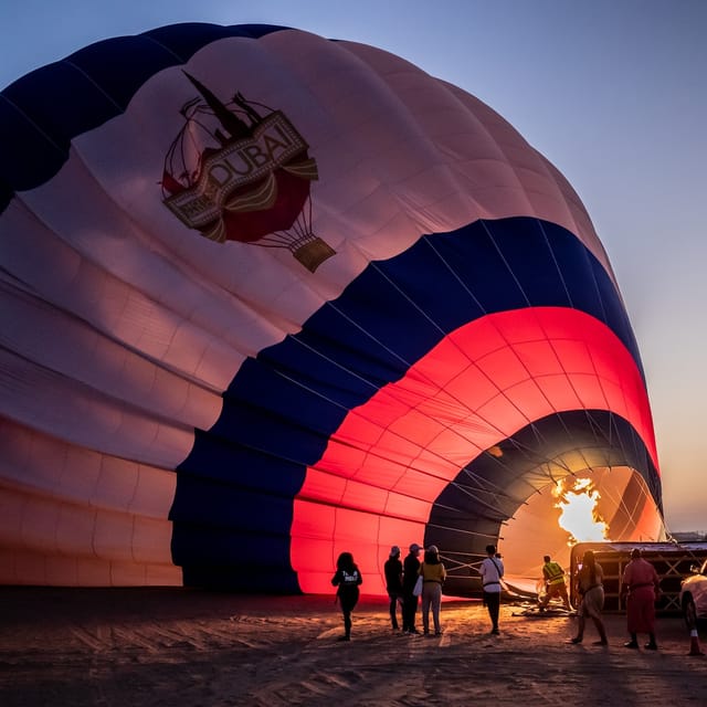 Dubai Hot Air Balloon: Standard - Photo 1 of 8